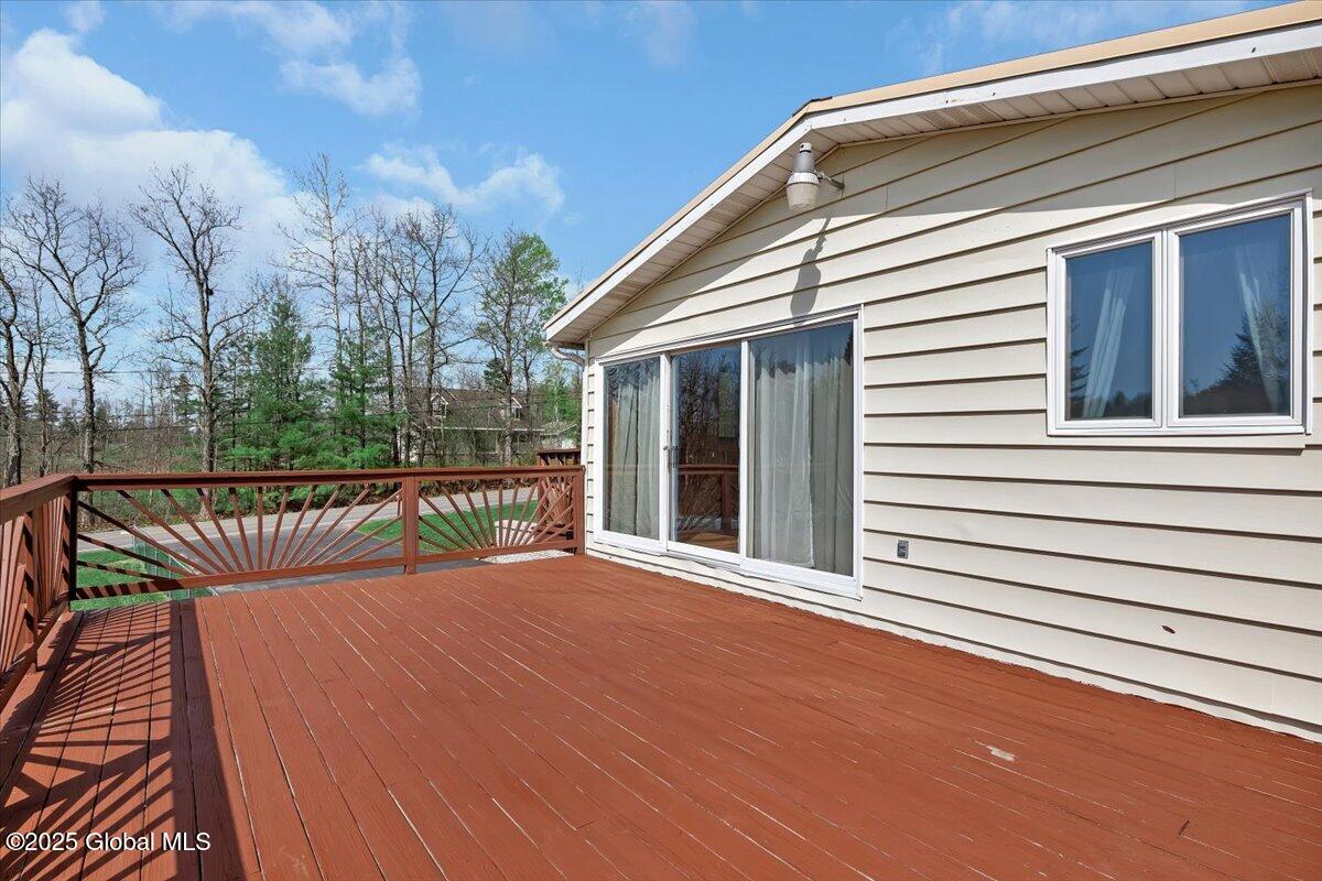 235 Mcqueen Road, Amsterdam, New York image 39