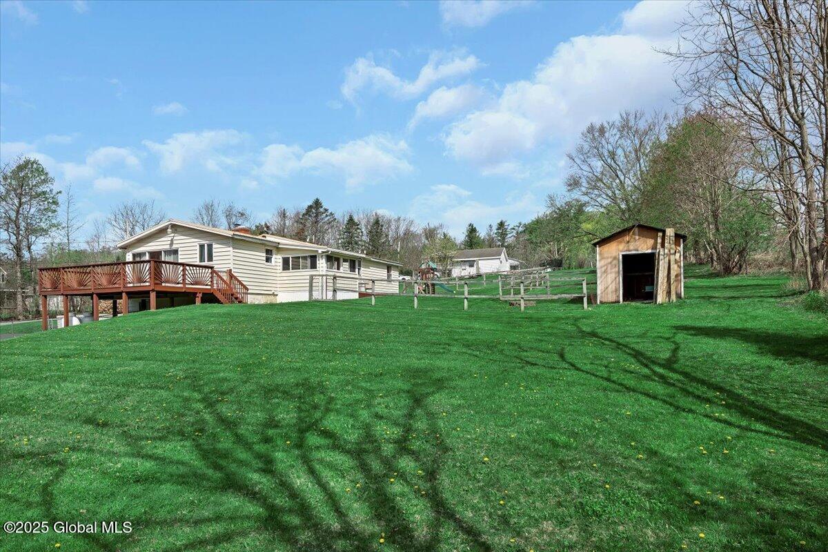 235 Mcqueen Road, Amsterdam, New York image 36