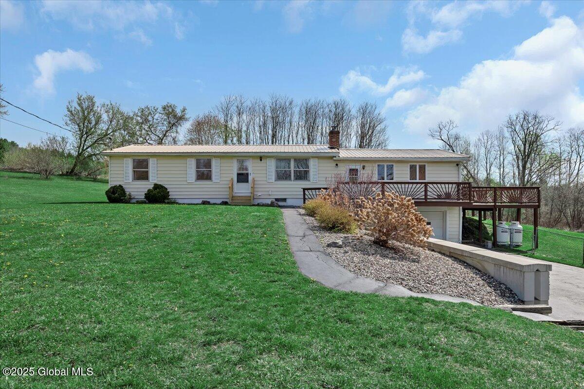 235 Mcqueen Road, Amsterdam, New York image 3
