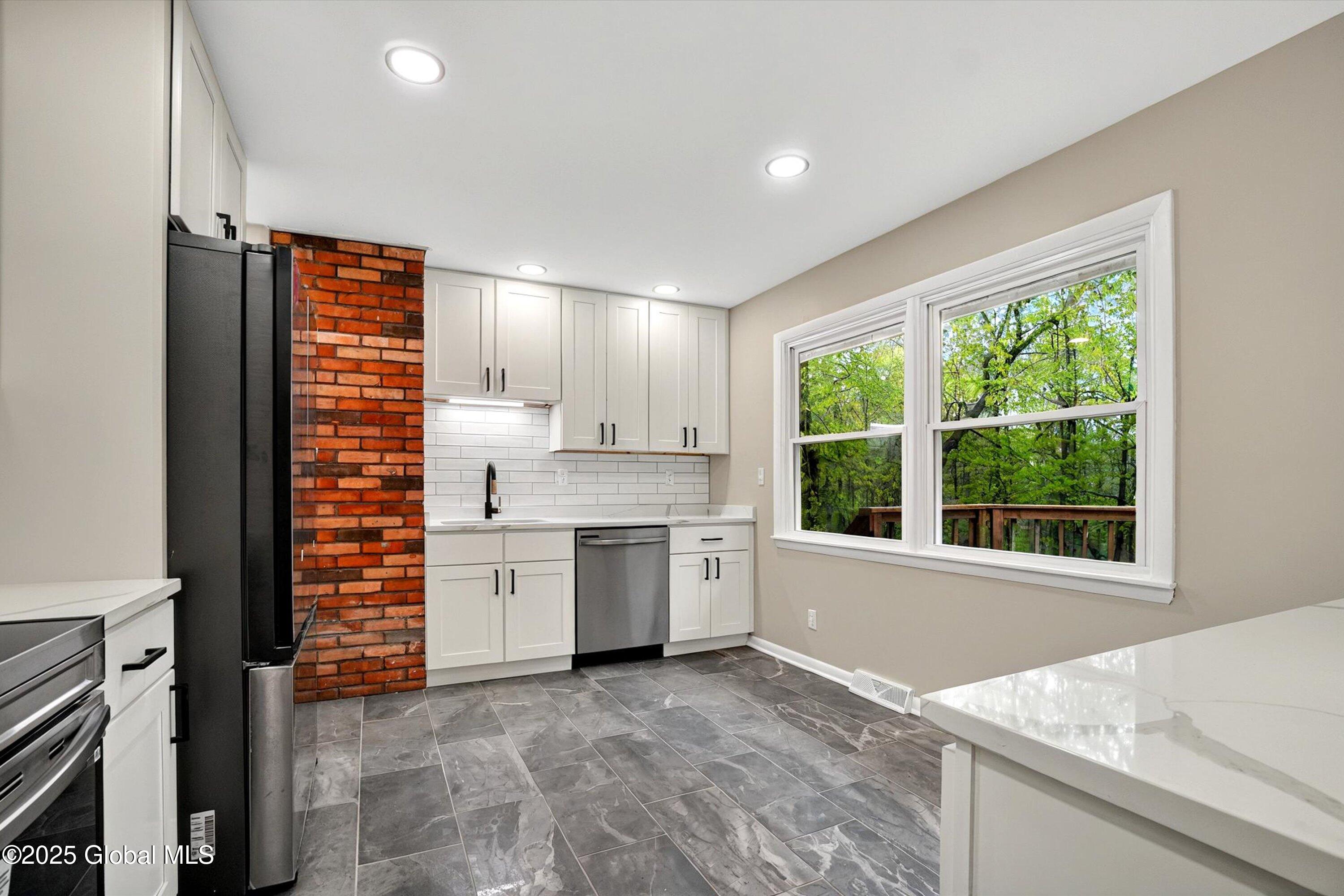 556 Swaggertown Road, Glenville, New York image 19