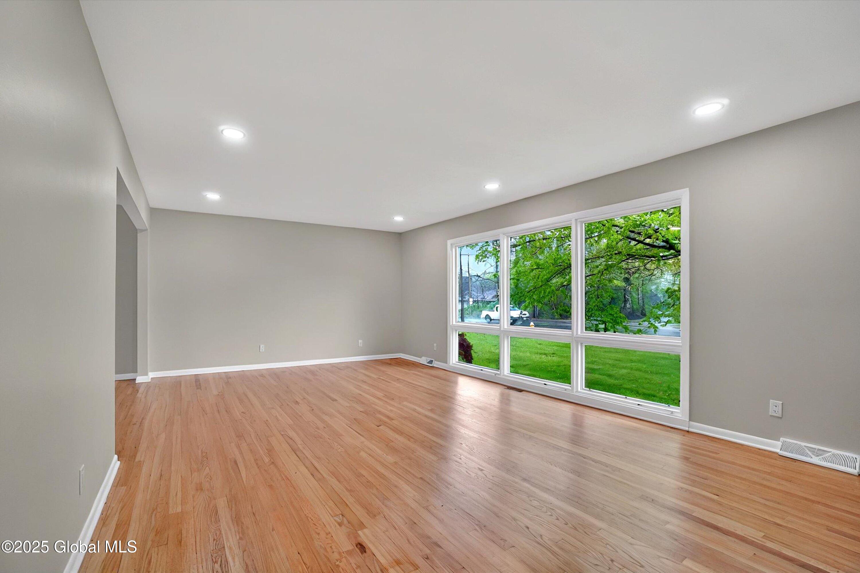 556 Swaggertown Road, Glenville, New York image 8
