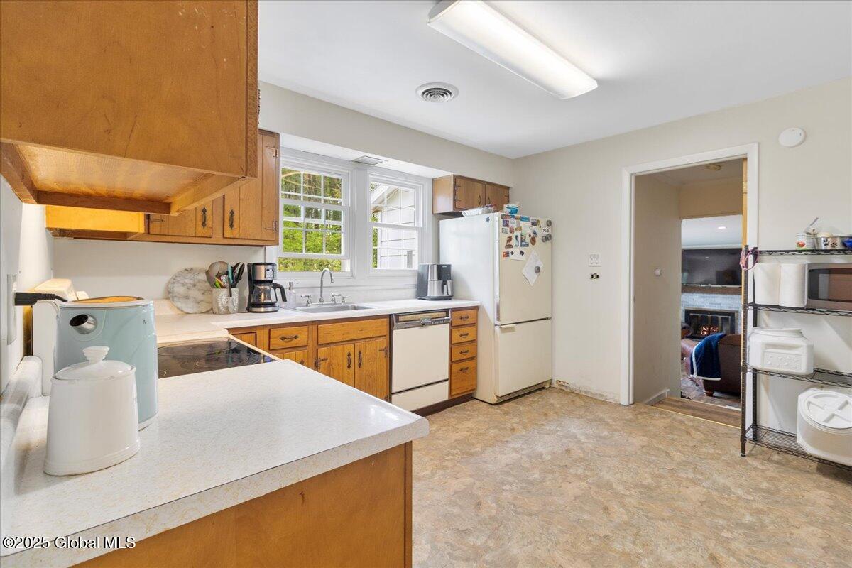 9 Mountain View Terrace, Clifton Park, New York image 12