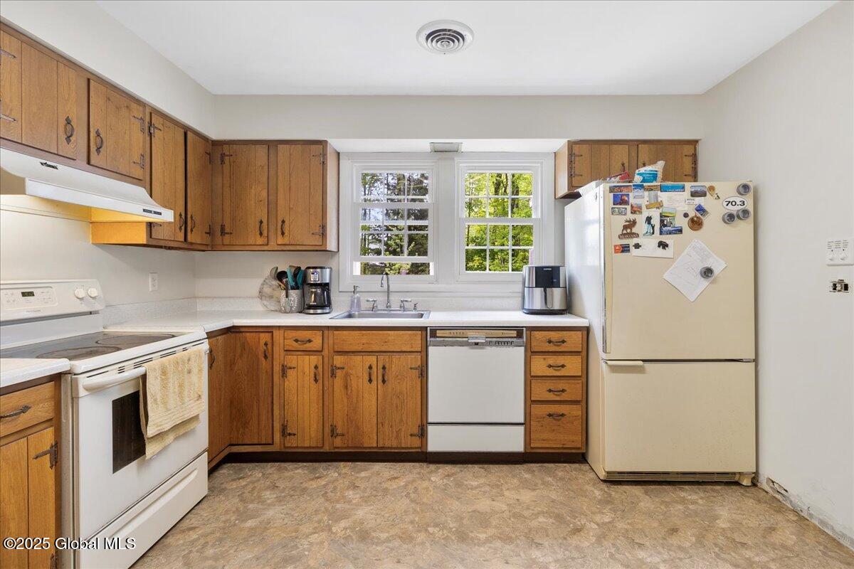 9 Mountain View Terrace, Clifton Park, New York image 13