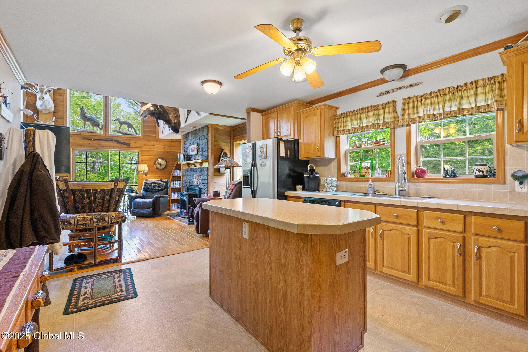 157 Maplewood Drive, Gloversville, New York image 20