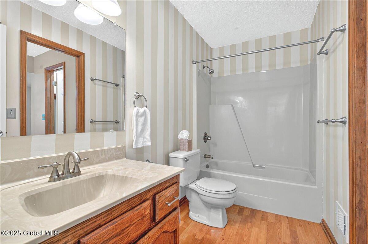 16 Captains Boulevard, Waterford, New York image 21
