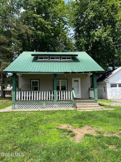 Photo of 165 Lake Avenue #2, Saratoga Springs, NY 12866 (MLS # 202613623)