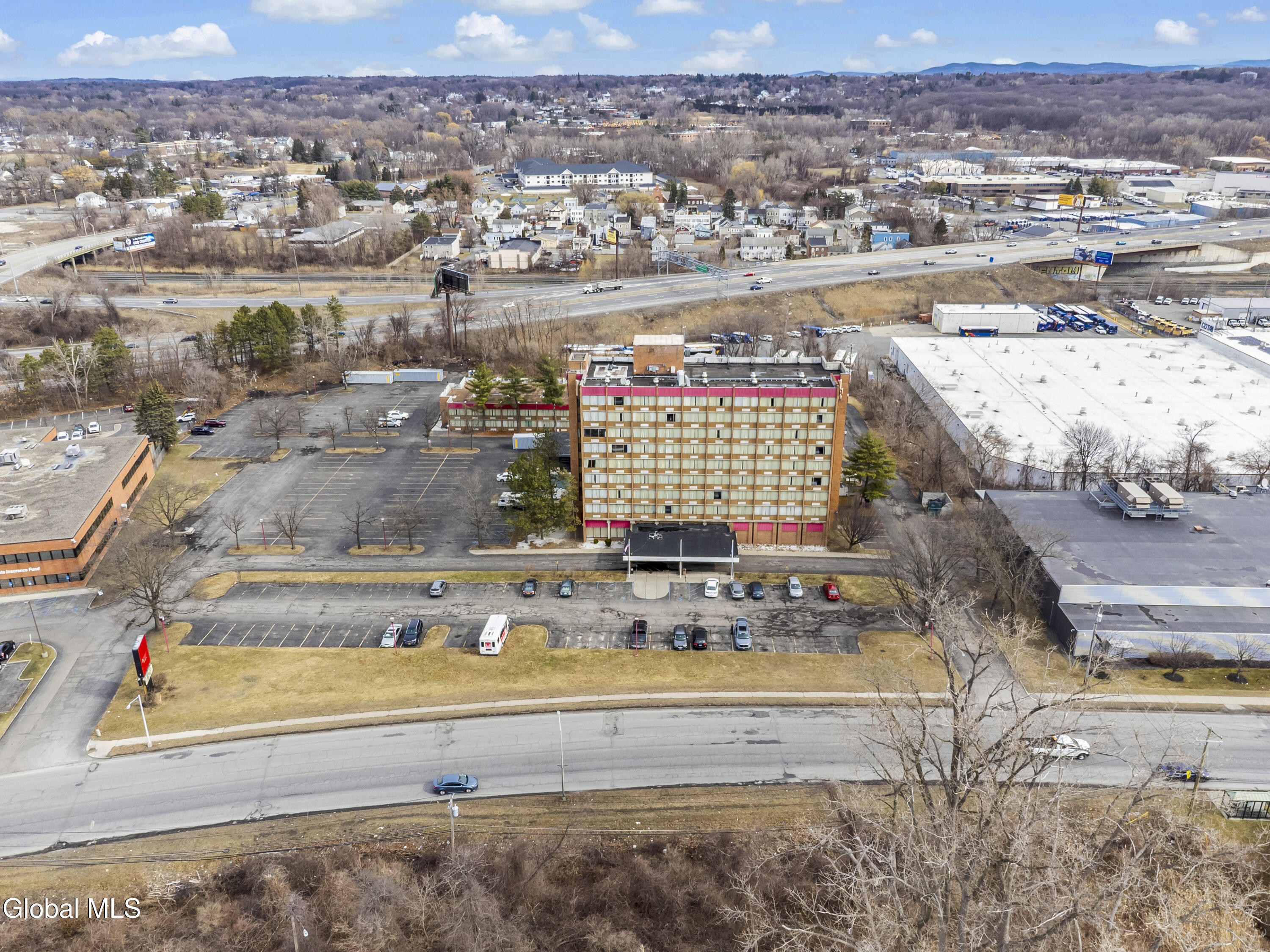 3 Watervliet Avenue Extension
