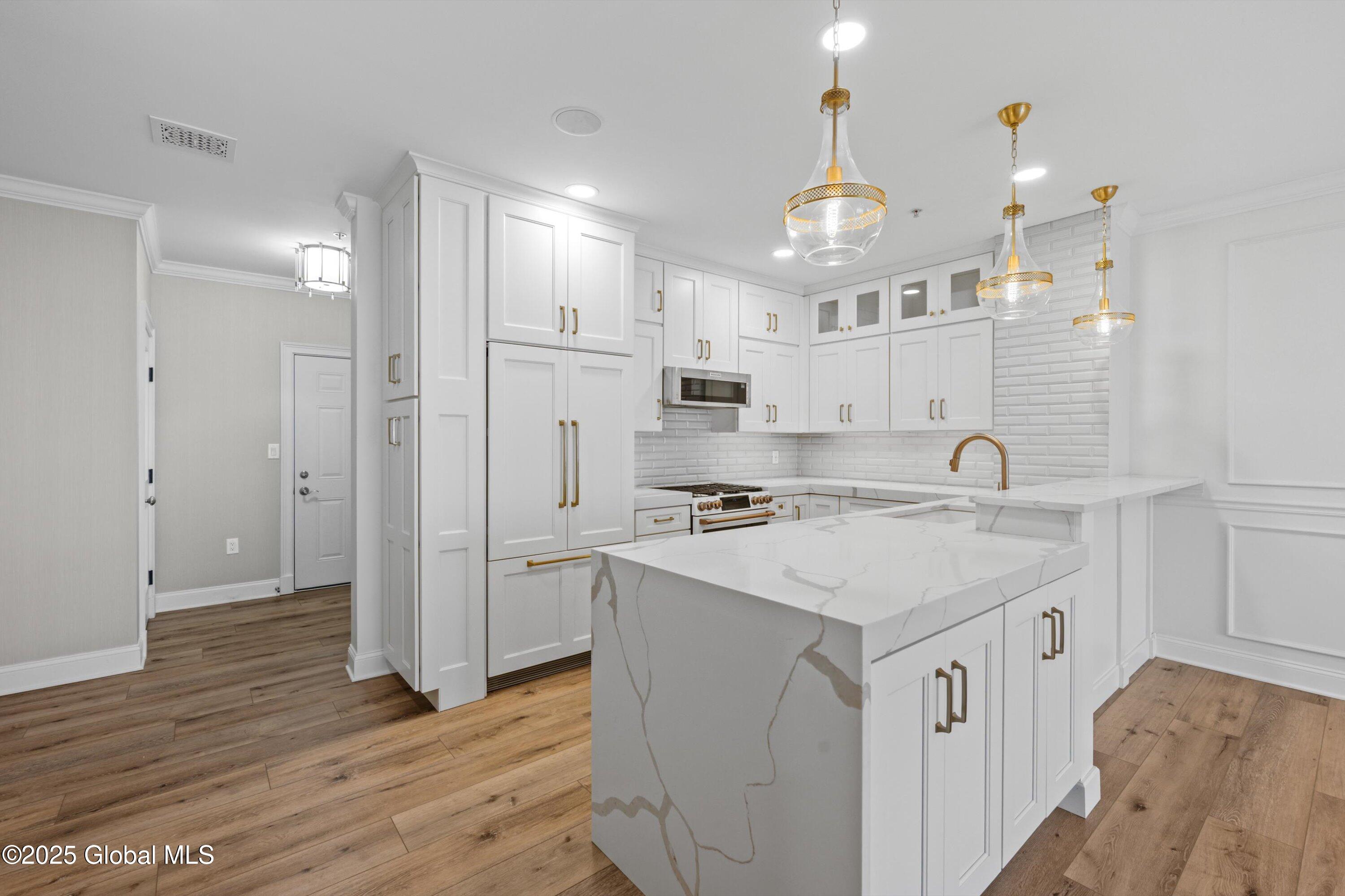 70 Railroad Place #408, Saratoga Springs, New York image 6