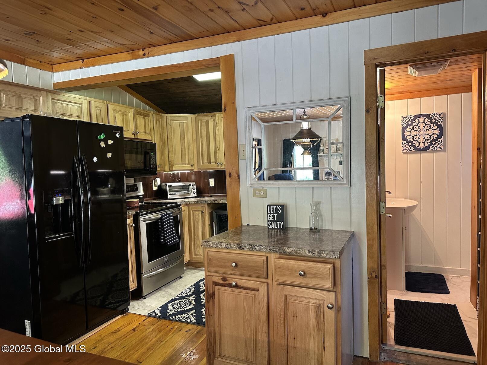 432 Bay Lane, Willsboro, New York image 7