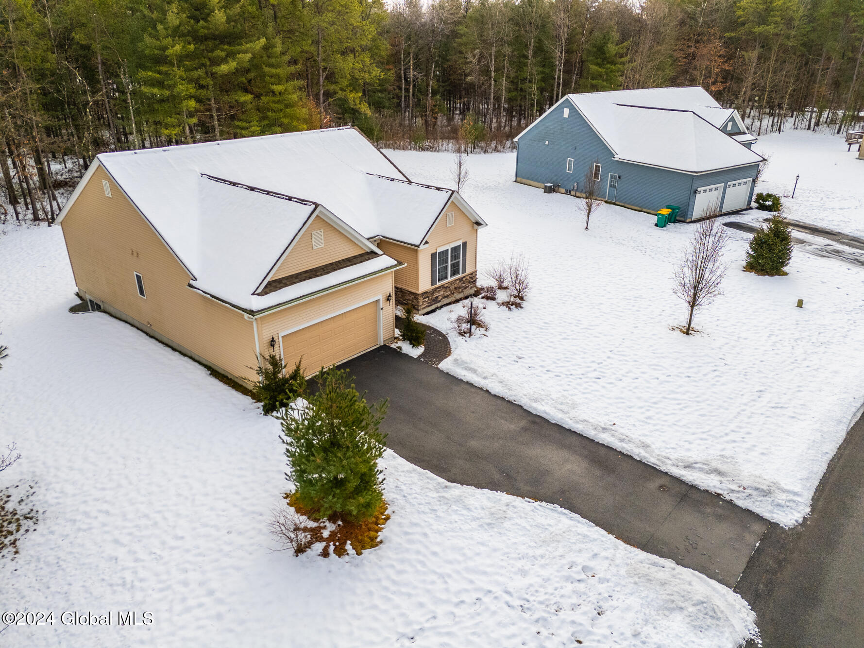 36 Wooden Lane, Queensbury, New York image 5