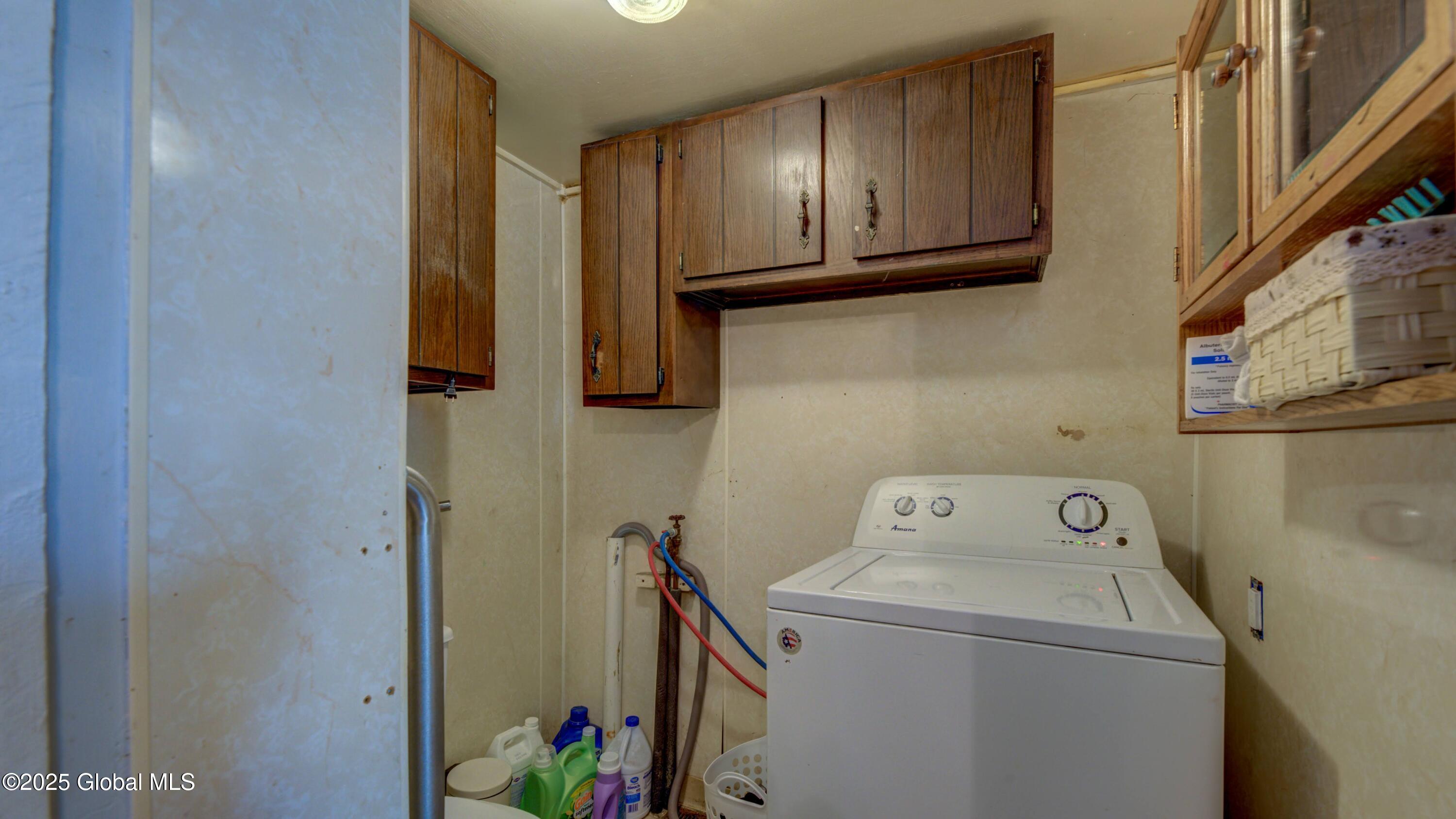 16 Caroline Street, Amsterdam, New York image 27