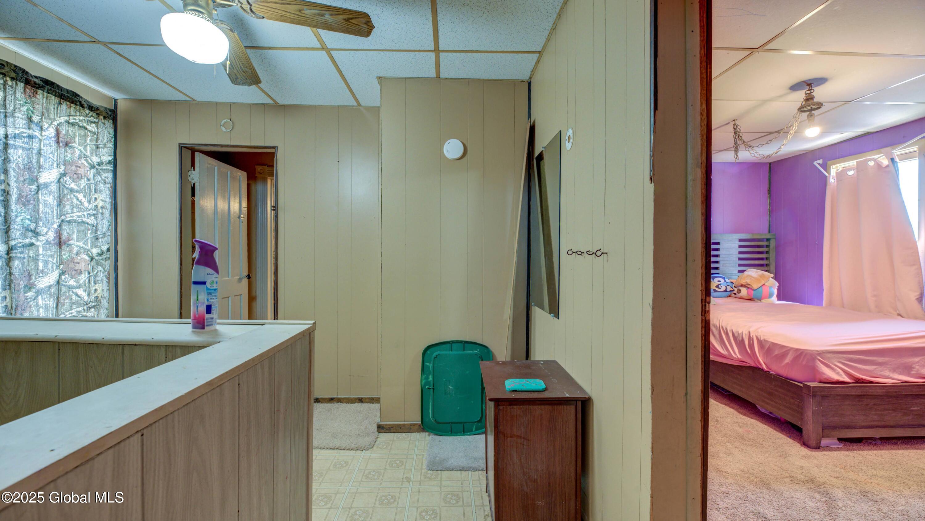 16 Caroline Street, Amsterdam, New York image 48