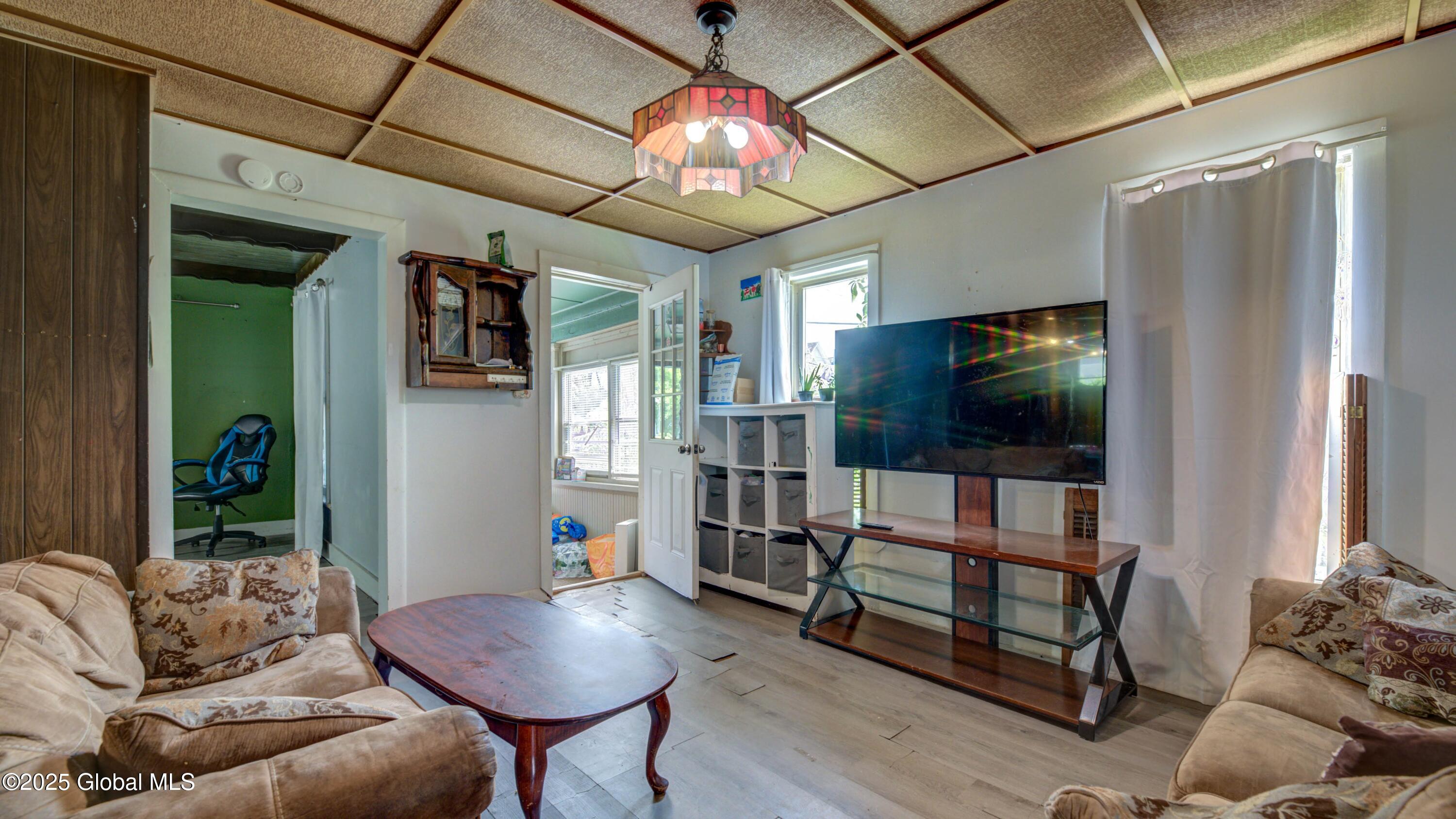 16 Caroline Street, Amsterdam, New York image 11