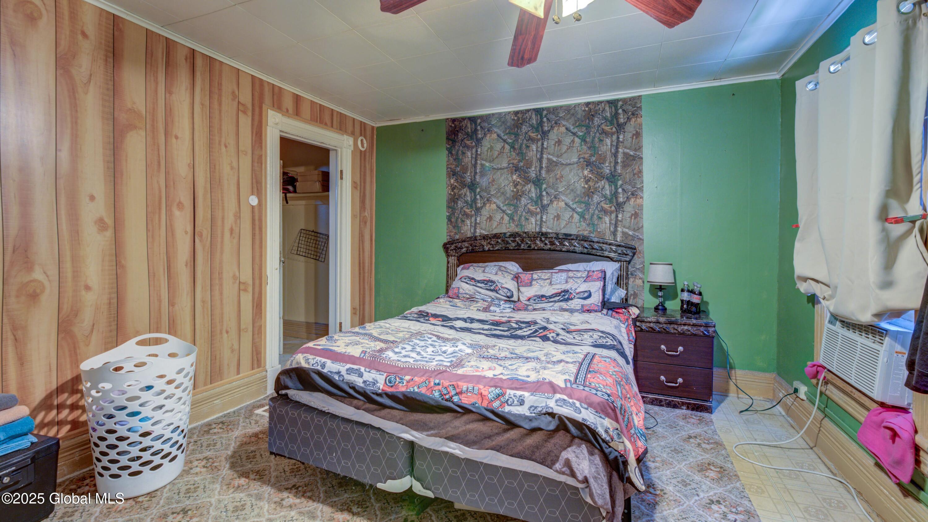 16 Caroline Street, Amsterdam, New York image 33