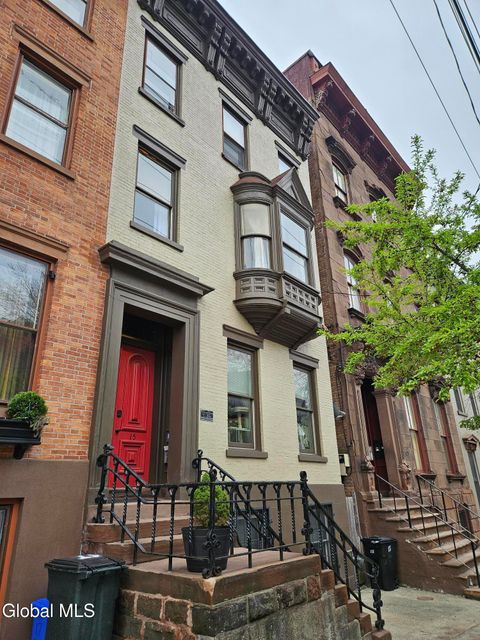 Apartment For Rent - 15 Ten Broeck Street #1<br/> Albany, NY 12210