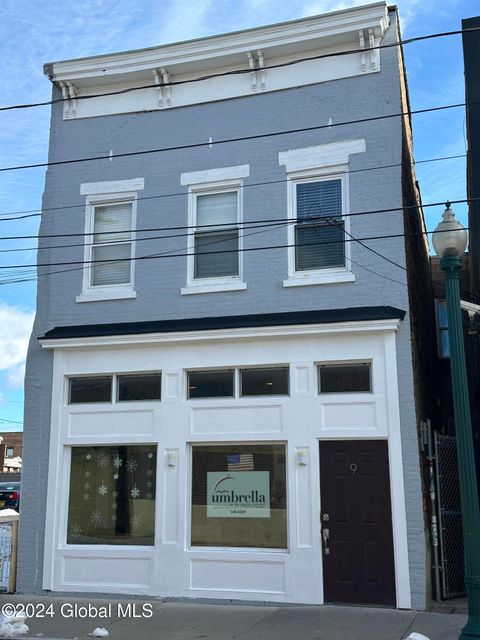 Photo of 9 N Broadway, Schenectady, NY 12305 (MLS # 202612124)