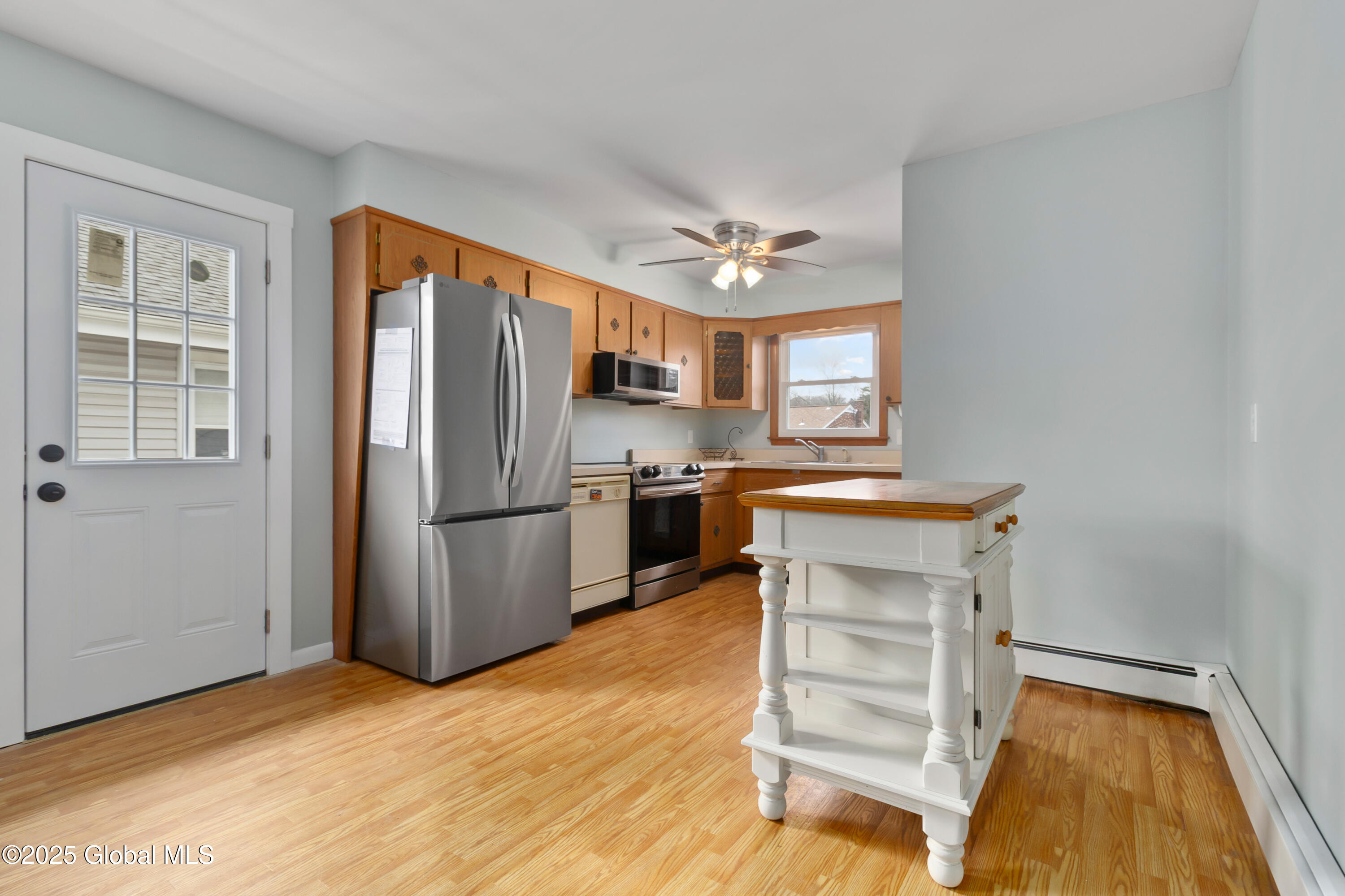 26 New Jersey Avenue, Rensselaer, New York image 8