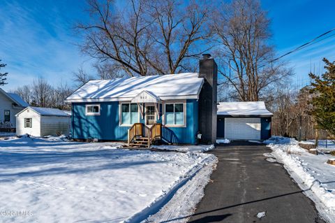 Photo of 983 Us Route 9W, Selkirk, NY 12158 (MLS # 202530780)