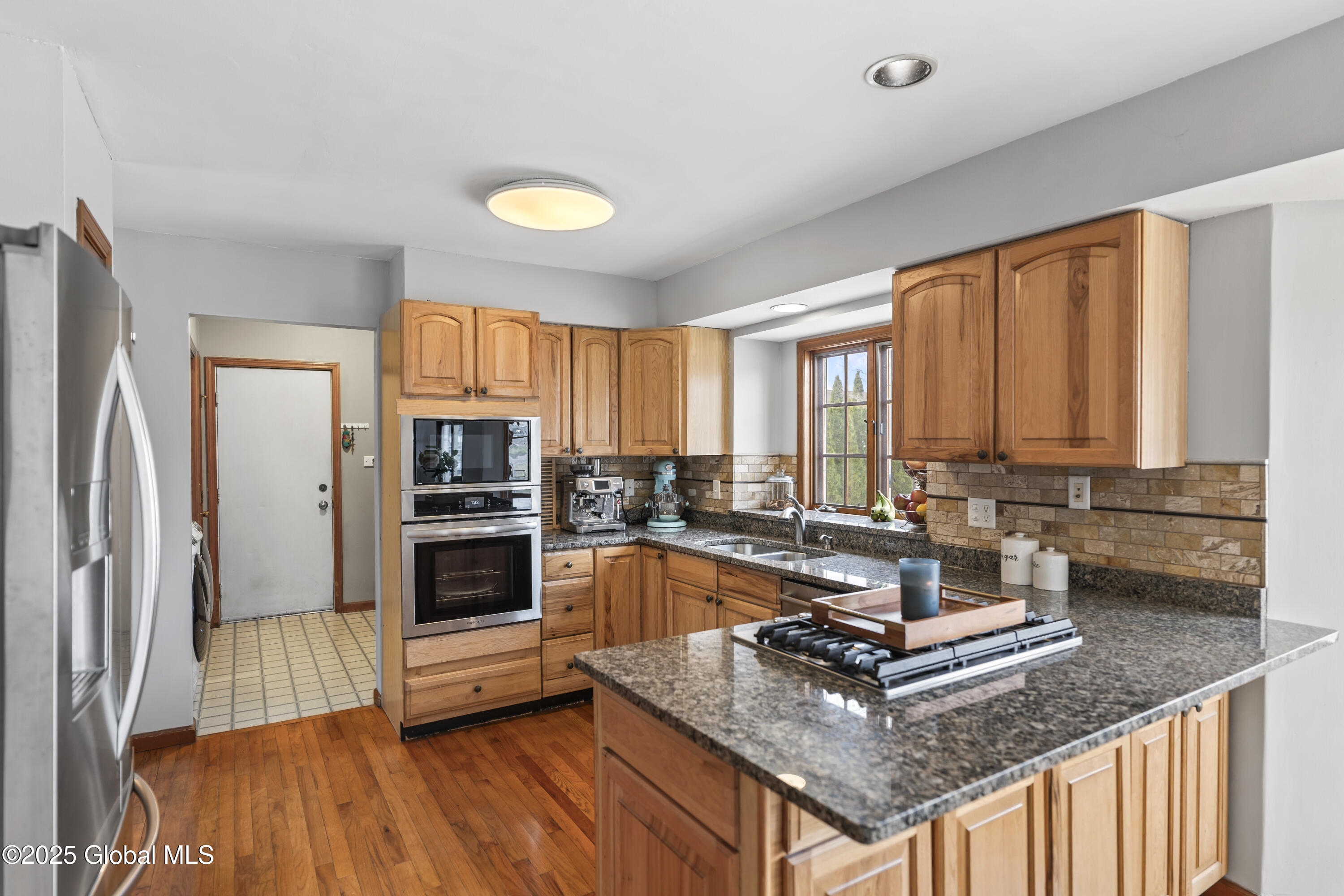 25 Valleywood Drive, Niskayuna, New York image 11