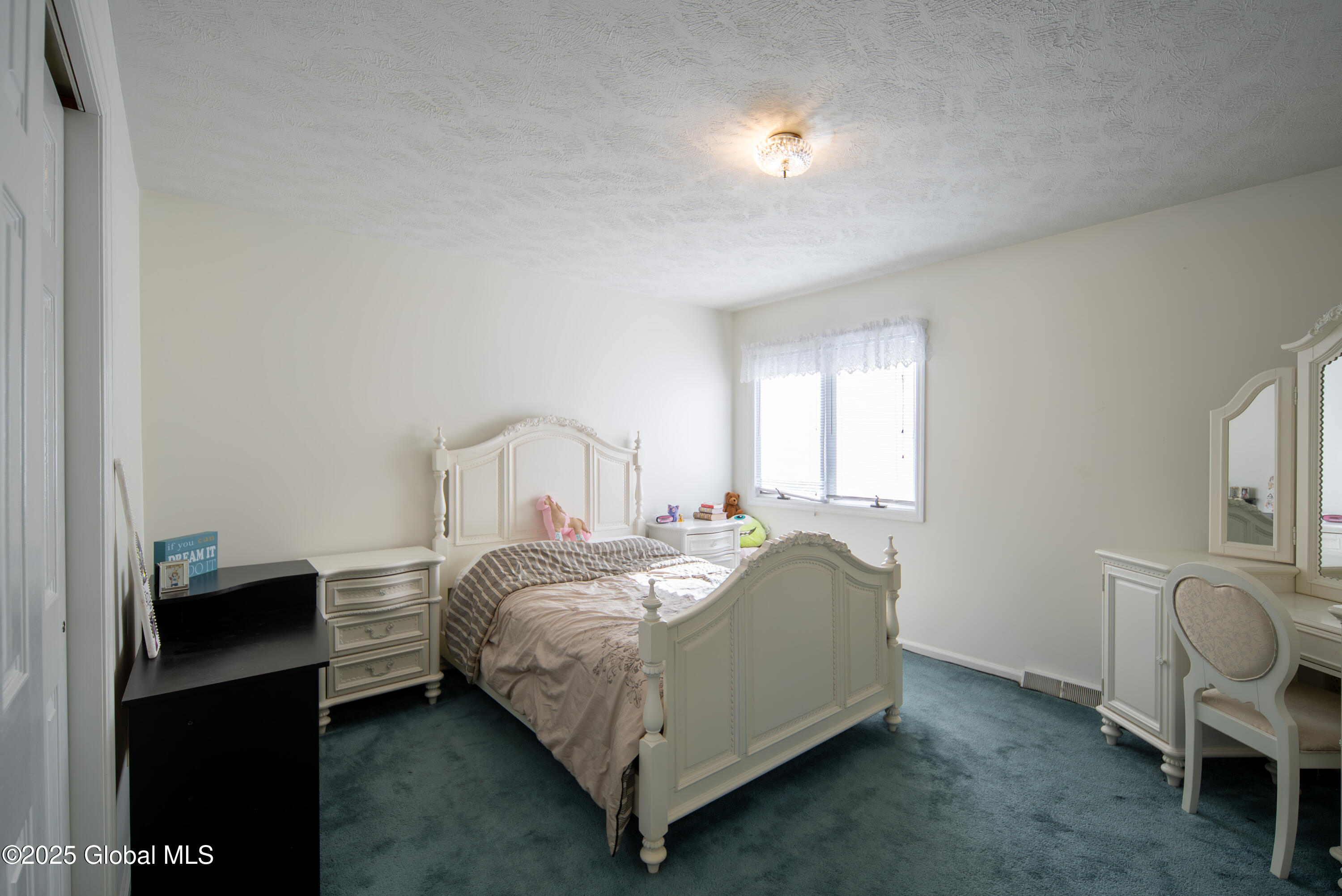 66 Huntleigh Drive, Colonie, New York image 31