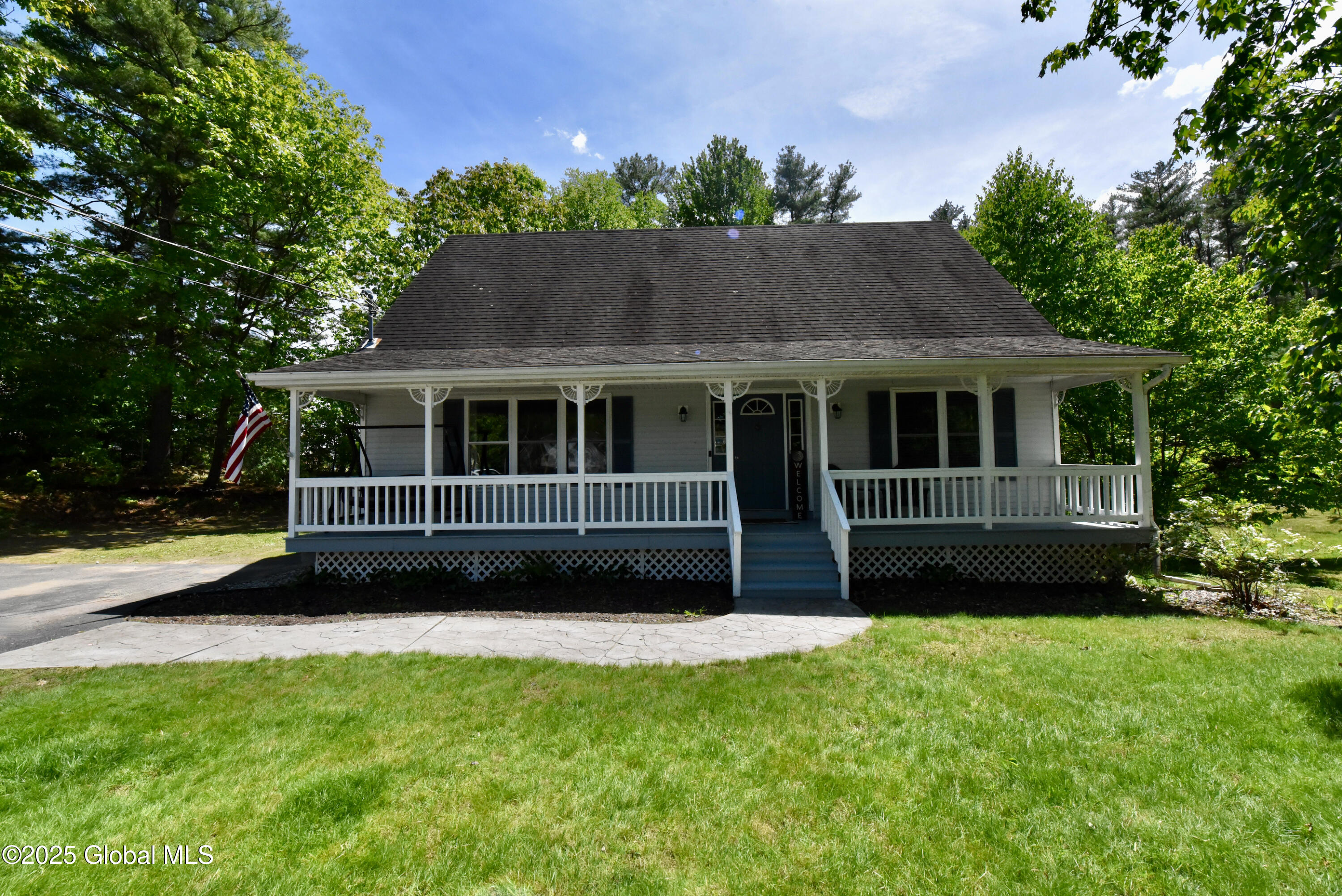 119 Lemont Avenue, Corinth, New York image 1
