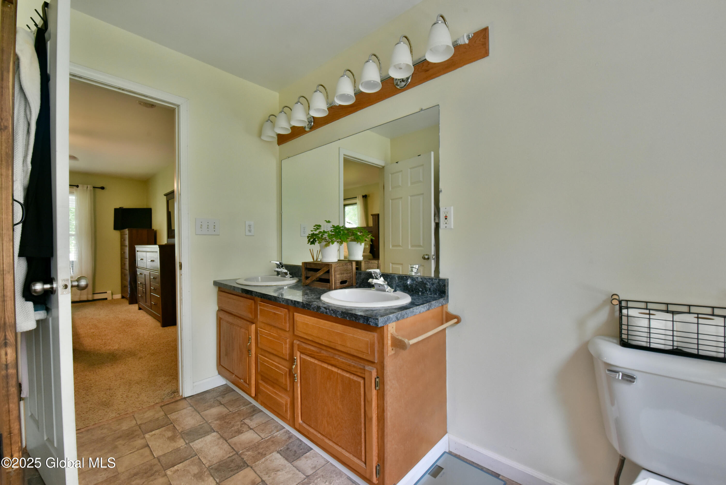 119 Lemont Avenue, Corinth, New York image 24