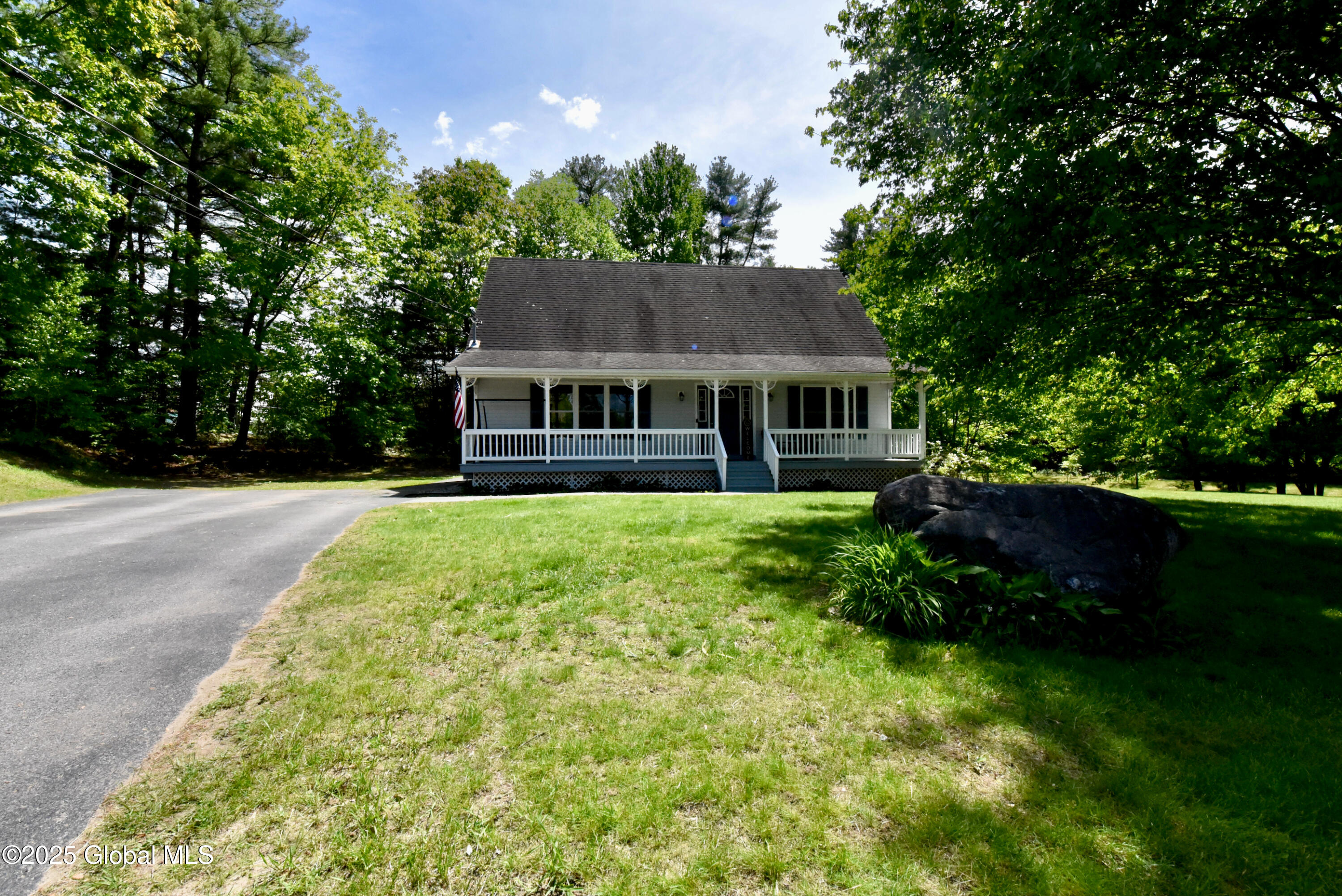 119 Lemont Avenue, Corinth, New York image 48