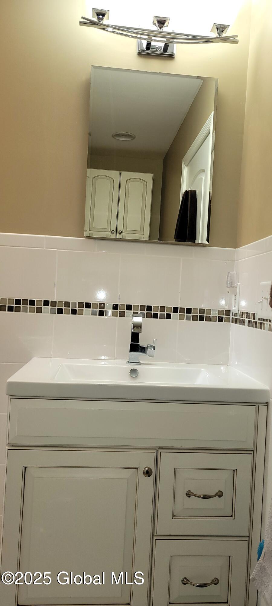 22 East Road, Troy, New York image 36