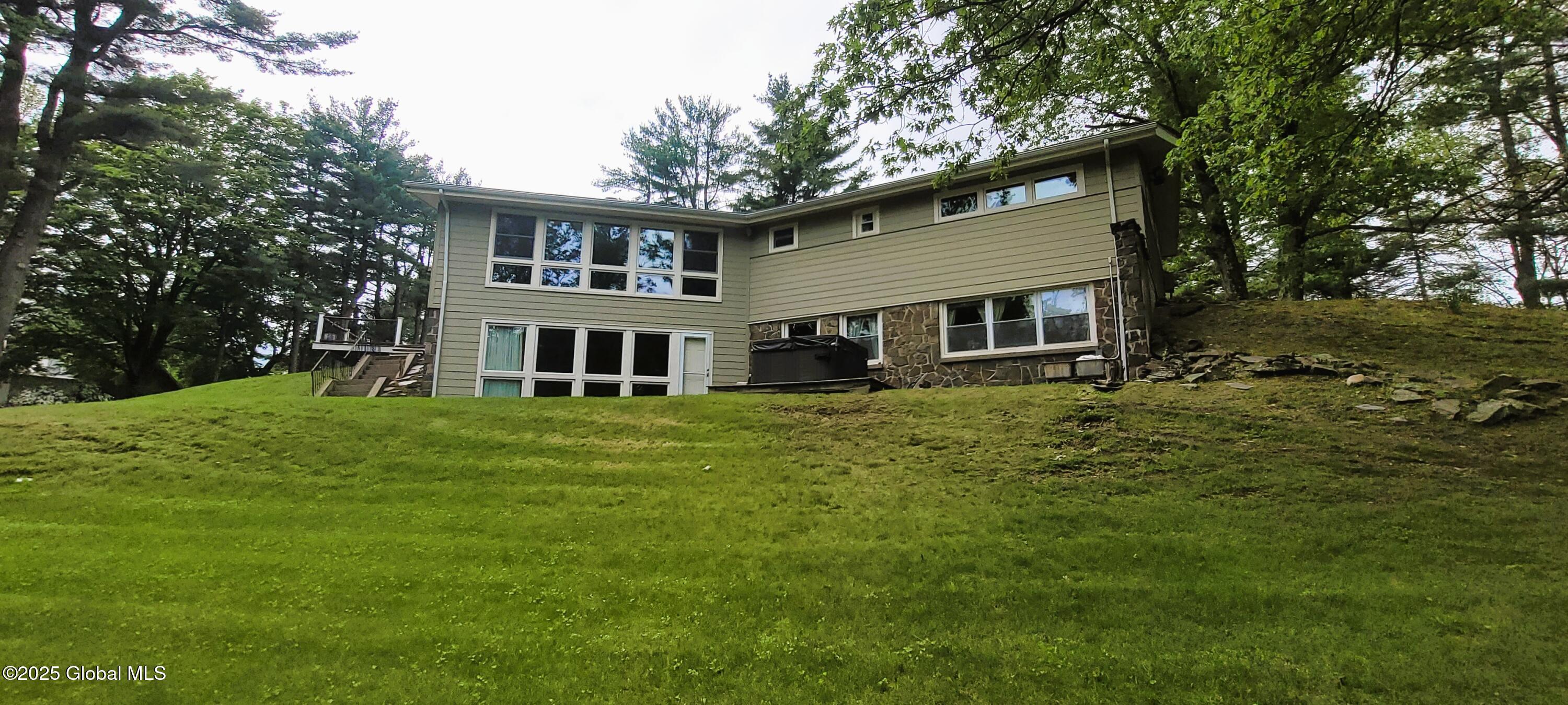 22 East Road, Troy, New York image 6