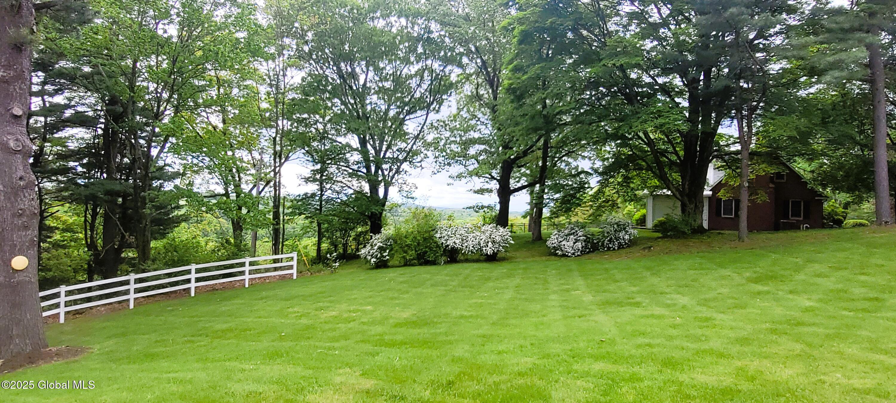 22 East Road, Troy, New York image 10
