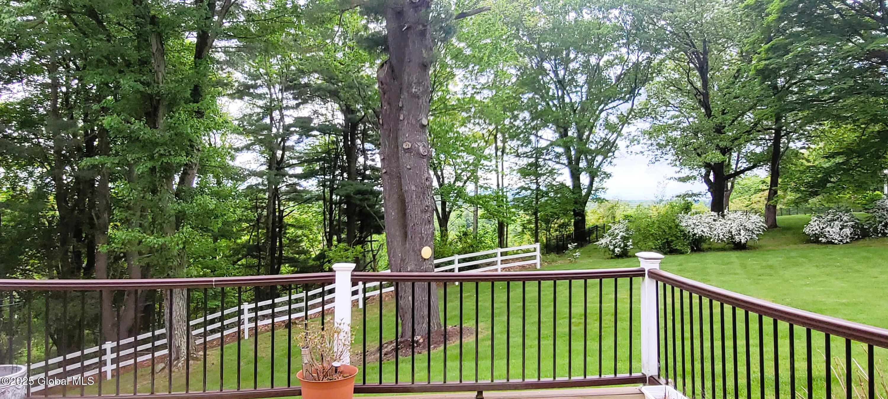 22 East Road, Troy, New York image 11