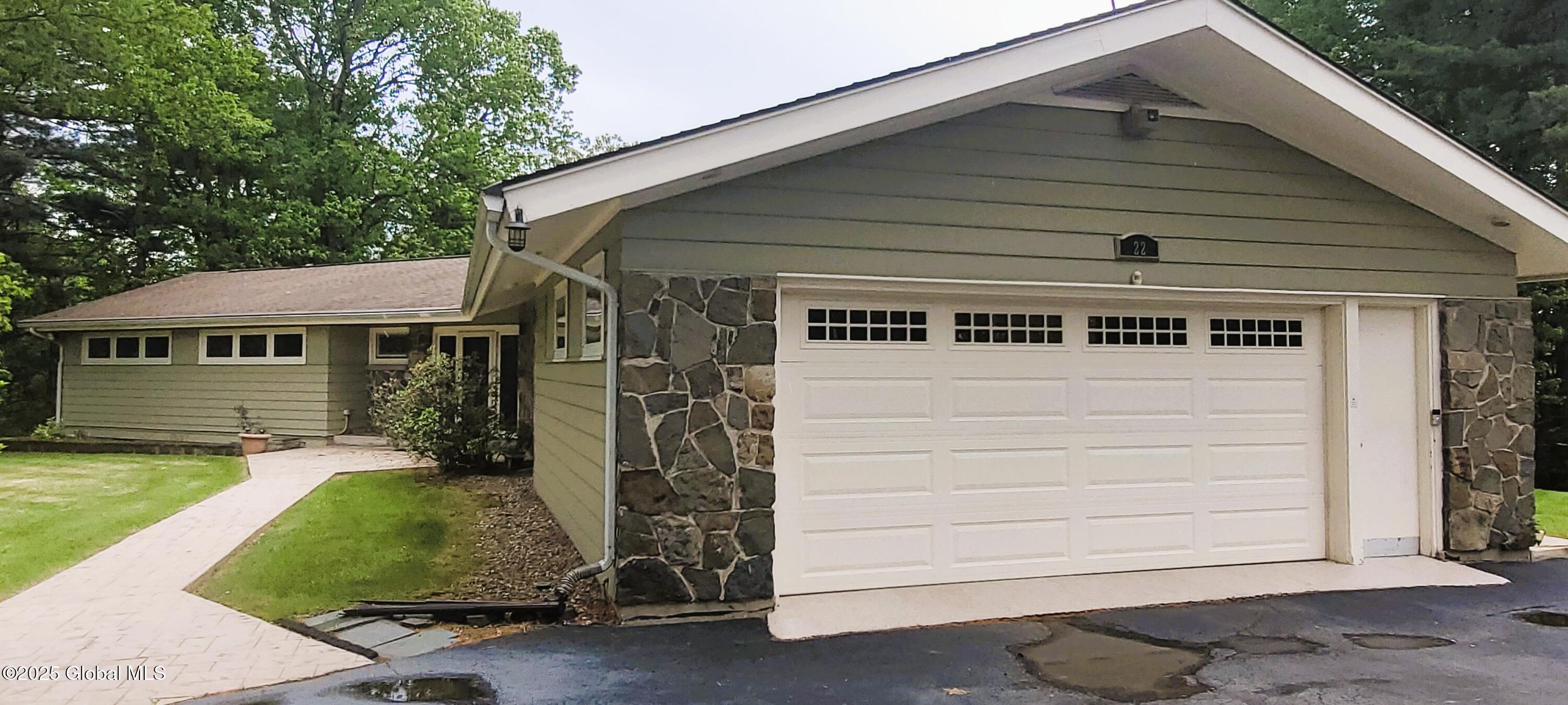 22 East Road, Troy, New York image 1