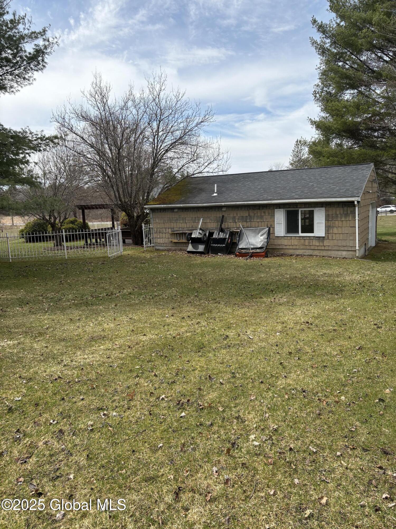 623 Midline Road, Amsterdam, New York image 10
