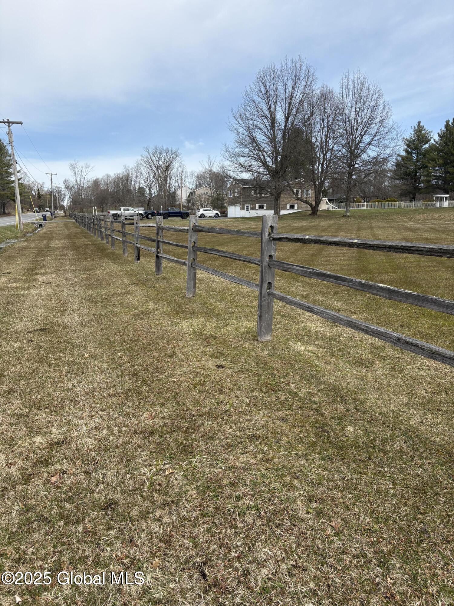 623 Midline Road, Amsterdam, New York image 4