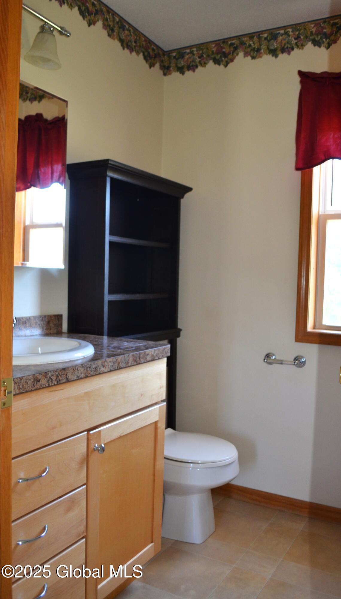 32 Pheasant Way, South Glens Falls, New York image 16
