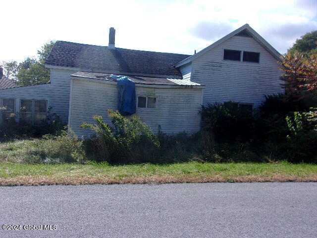 33 Western Avenue, Amsterdam, New York image 1