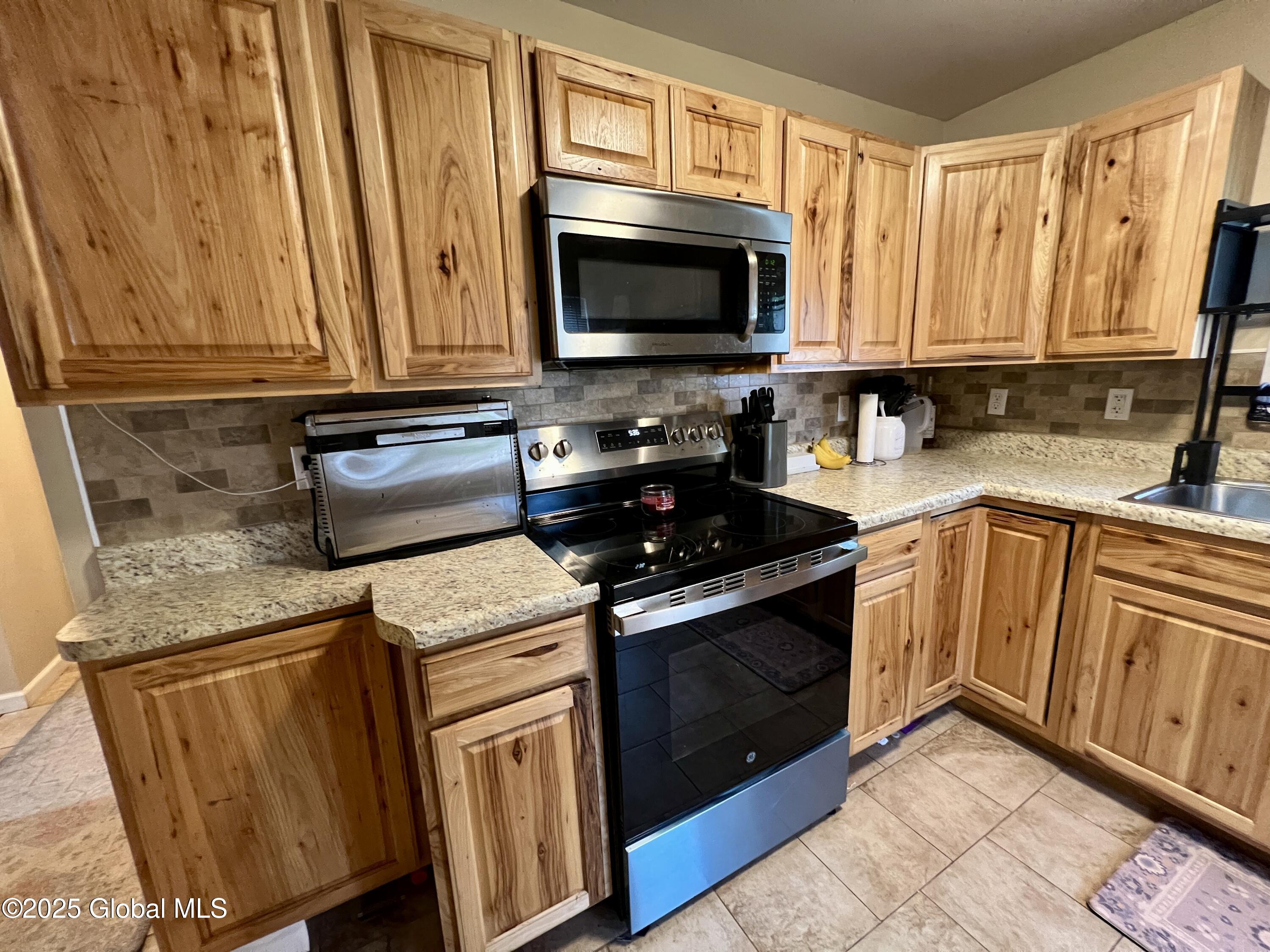 16 Russell Street, Hudson Falls, New York image 7