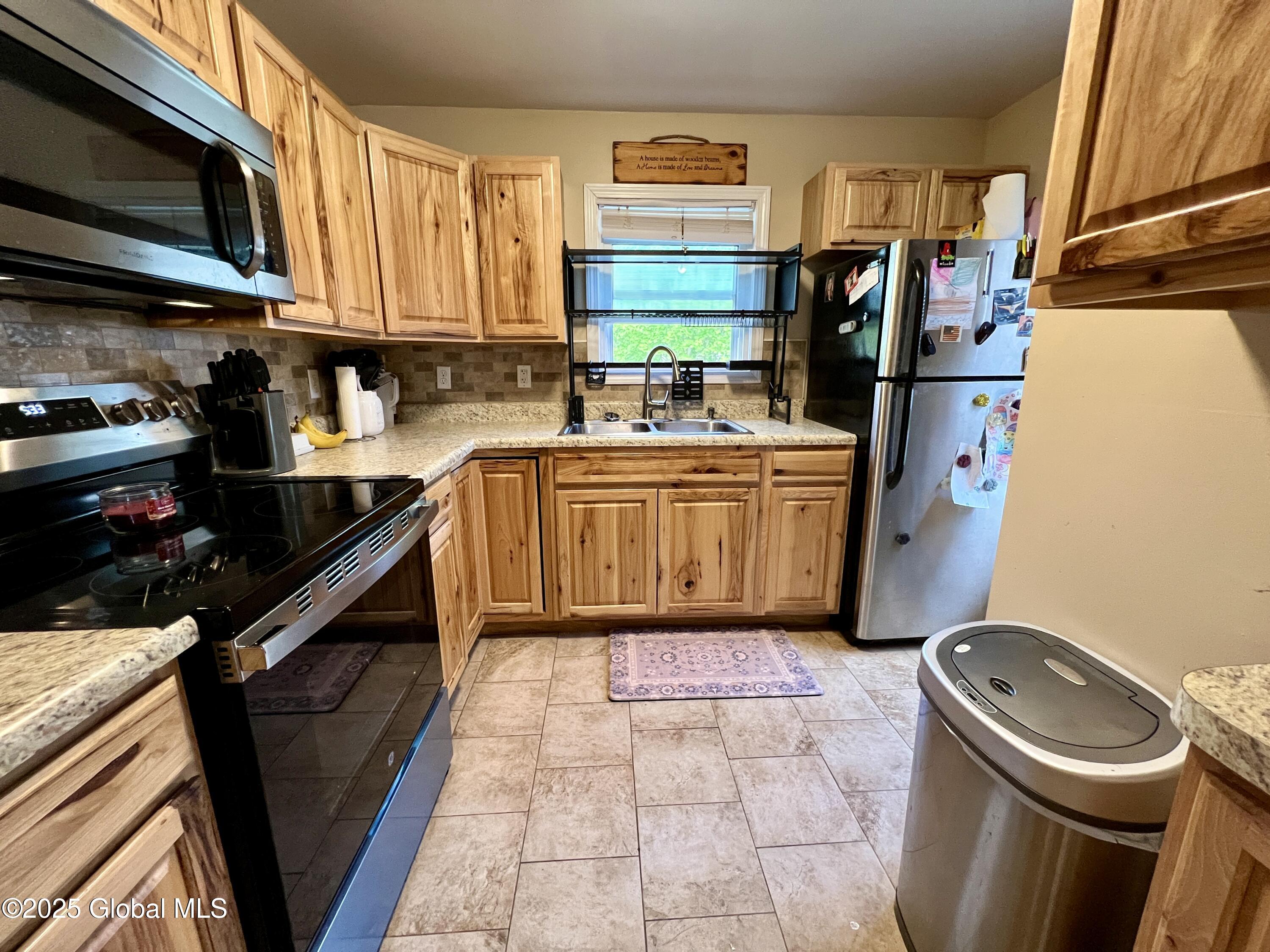 16 Russell Street, Hudson Falls, New York image 6