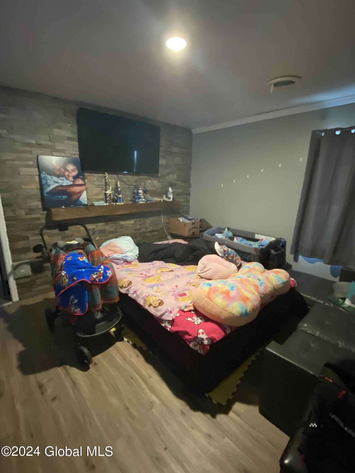 Schenectady, New York 12308, United States, 7 Bedrooms Bedrooms, ,2 BathroomsBathrooms,Residential,Active,48495