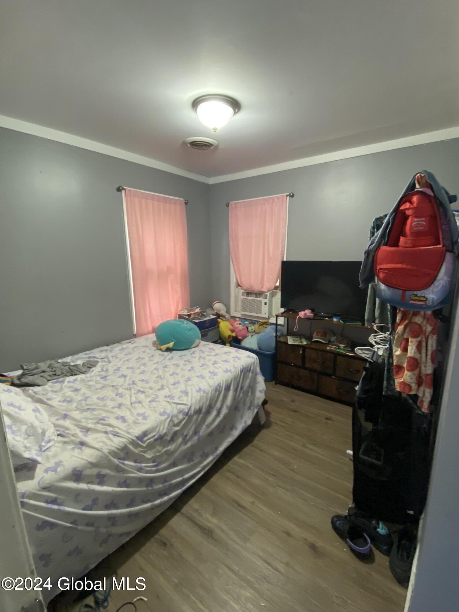 Schenectady, New York 12308, United States, 7 Bedrooms Bedrooms, ,2 BathroomsBathrooms,Residential,Active,48495