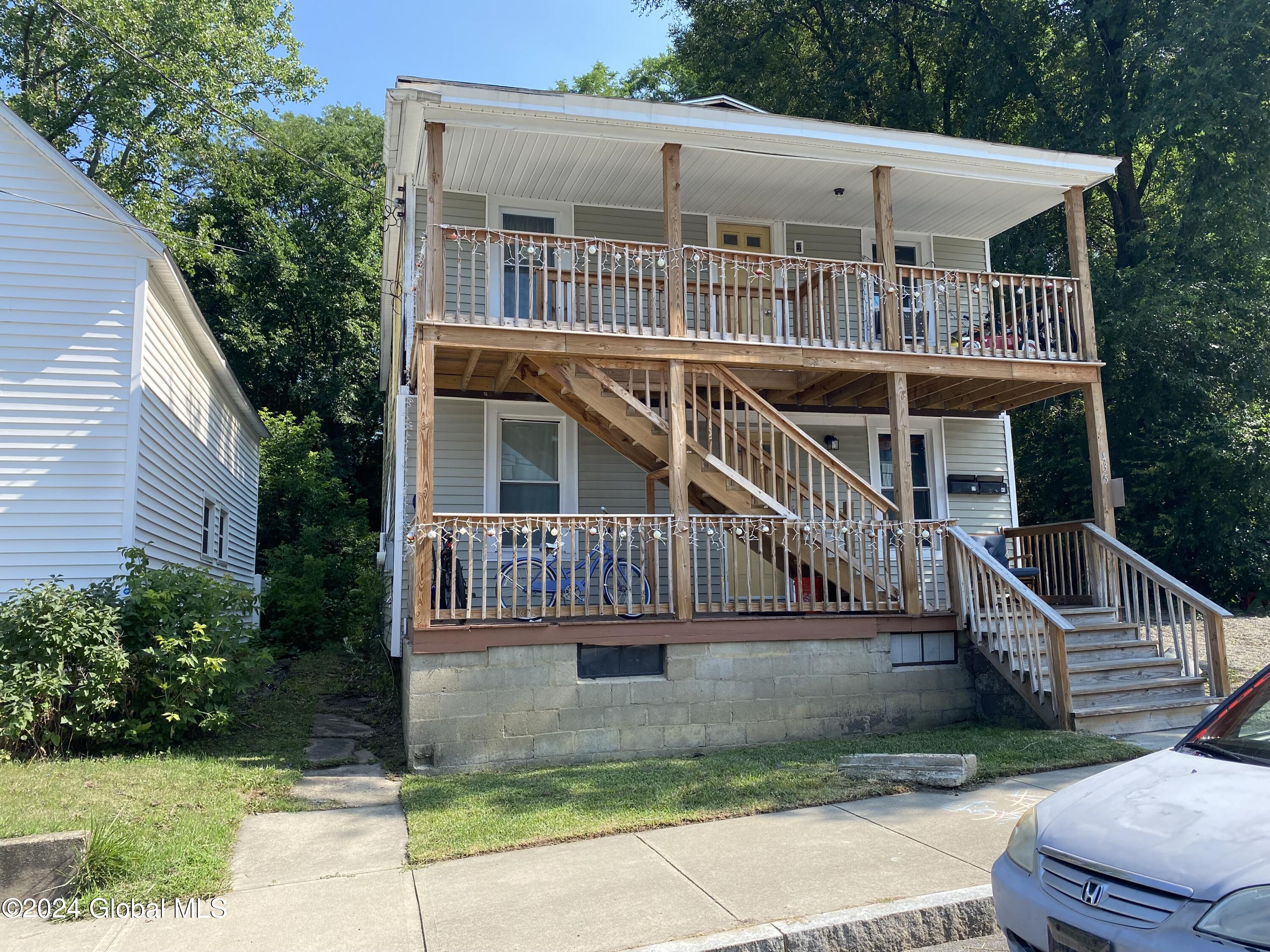 Schenectady, New York 12308, United States, 7 Bedrooms Bedrooms, ,2 BathroomsBathrooms,Residential,Active,48495