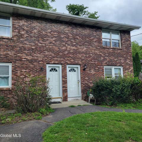 Multifamily For Rent - 17 Henry Street<br/> Albany County, Guilderland, NY 12203