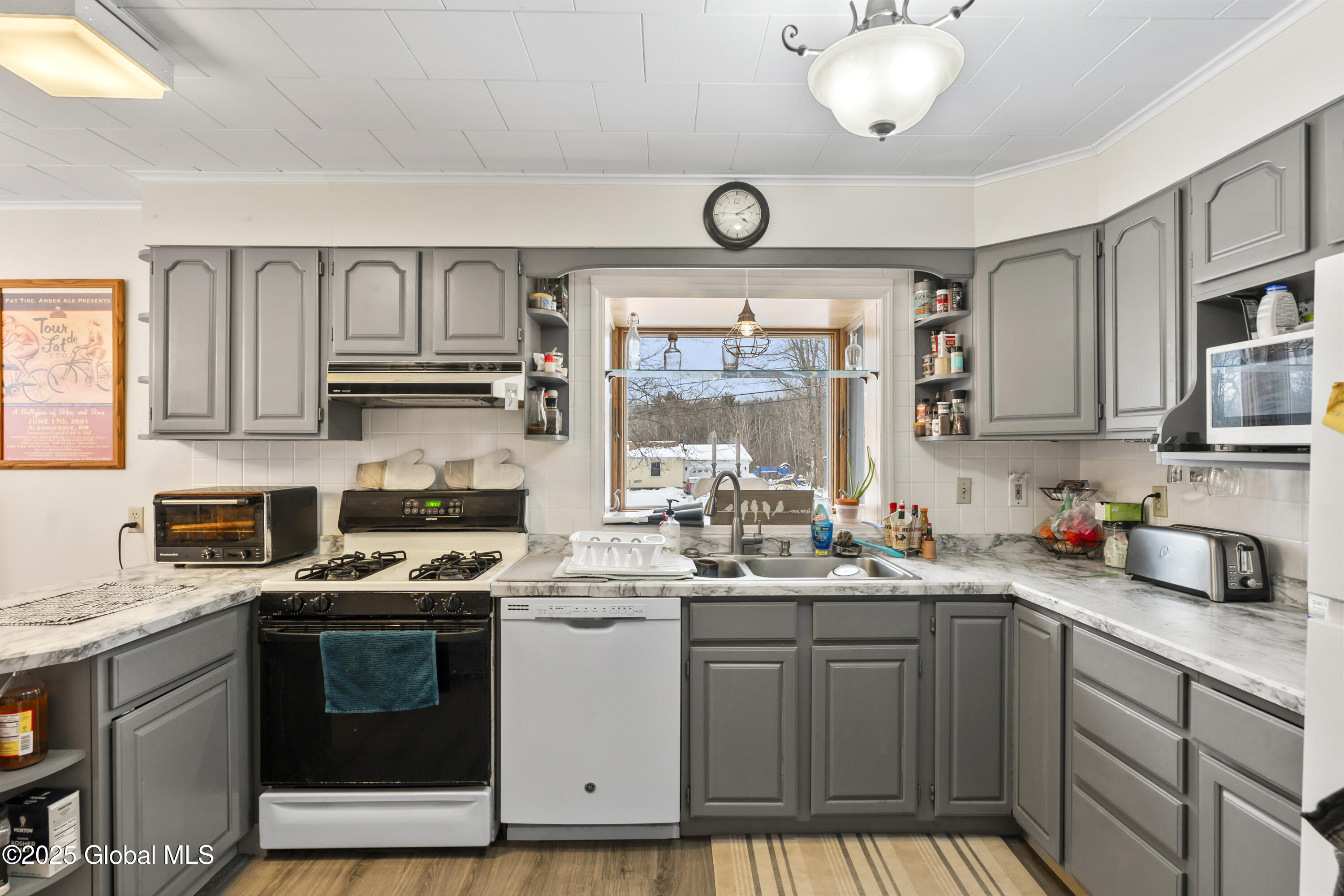 212 Church Road, Glenville, New York image 9