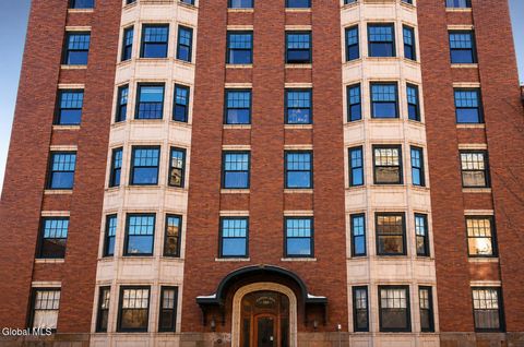 Condo For Rent - 352 State Street #APT 6A<br/> Albany, NY 12210