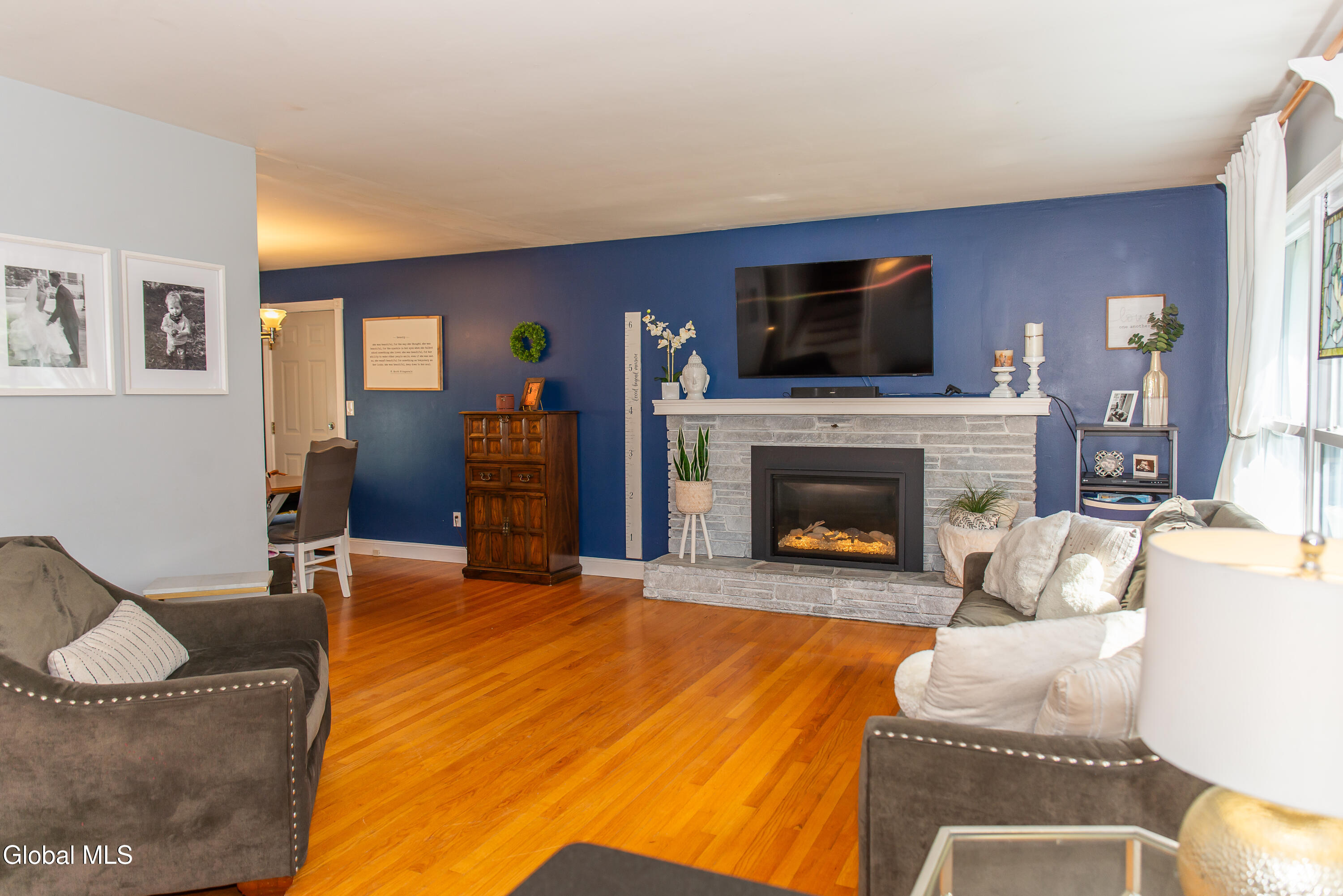 28 Sandalwood Lane