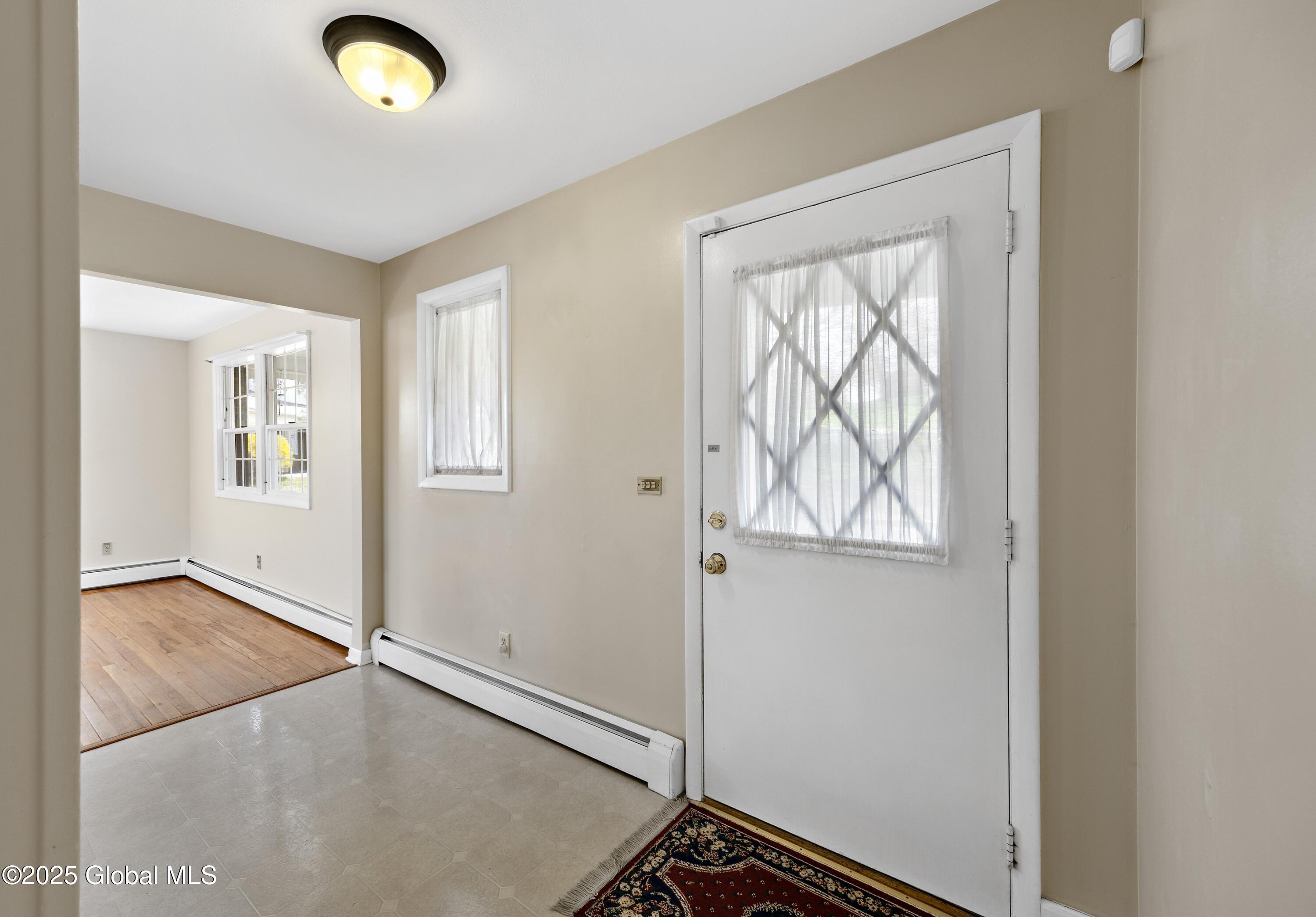 31 Garrison Lane, Ballston Lake, New York image 6