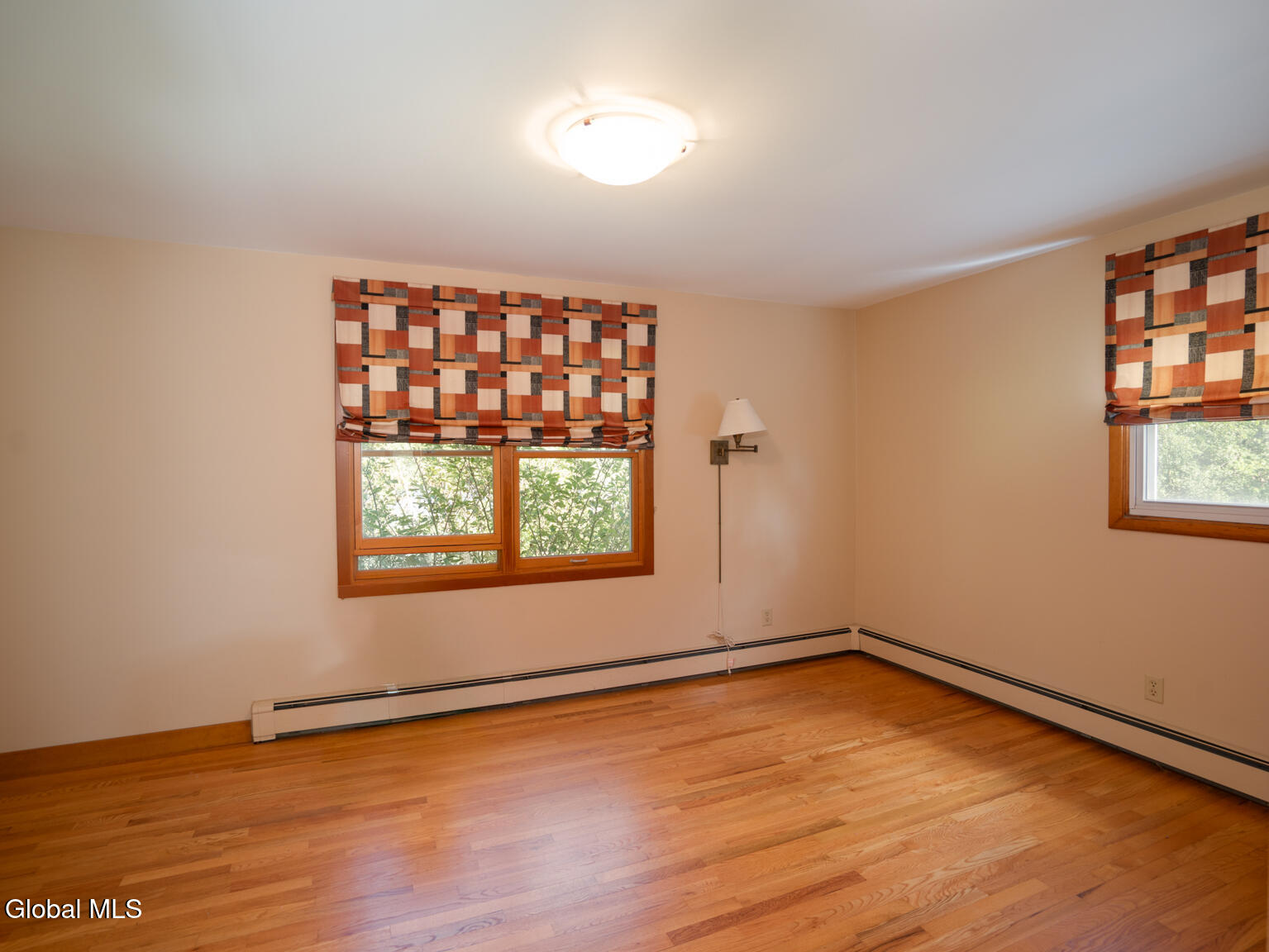 Kinderhook, New York 12184, United States, 3 Bedrooms Bedrooms, ,2 BathroomsBathrooms,Residential,Active,180691