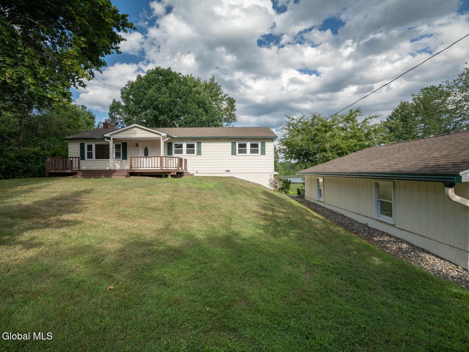 Kinderhook, New York 12184, United States, 3 Bedrooms Bedrooms, ,2 BathroomsBathrooms,Residential,Active,180691