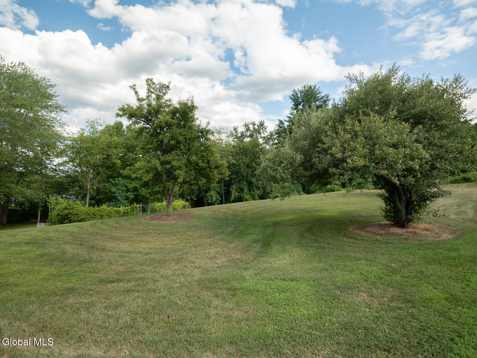 Kinderhook, New York 12184, United States, 3 Bedrooms Bedrooms, ,2 BathroomsBathrooms,Residential,Active,180691