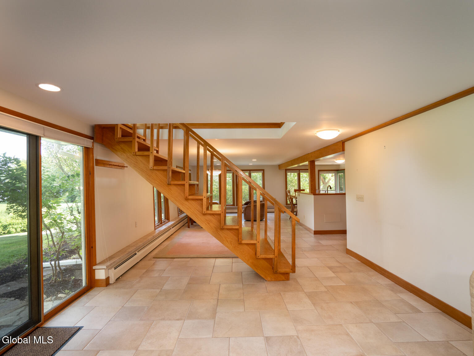 Kinderhook, New York 12184, United States, 3 Bedrooms Bedrooms, ,2 BathroomsBathrooms,Residential,Active,180691